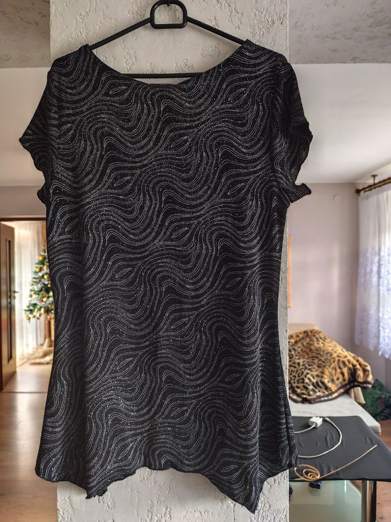 Mieniąca się bluzka z krótkim rękawem rozm 42 i więcej. Dressbarn.