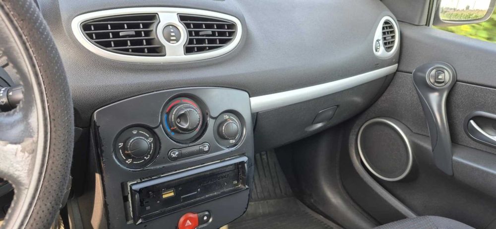 Renault Clio III 1.6 LPG 2005r klima 5 drzwi