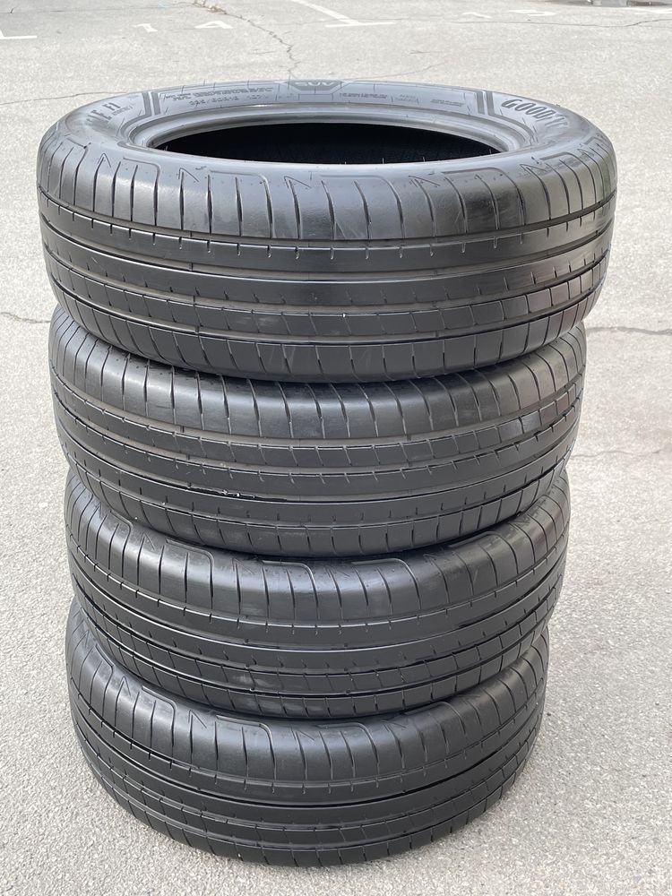 Шини в стане нових Goodyear Eagle F1 Asymmetric 3 SUV 235/60 R18