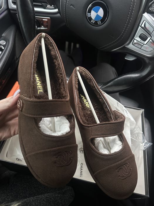 Балетки chanel шоколадні замшеві з хутром лофери chanel