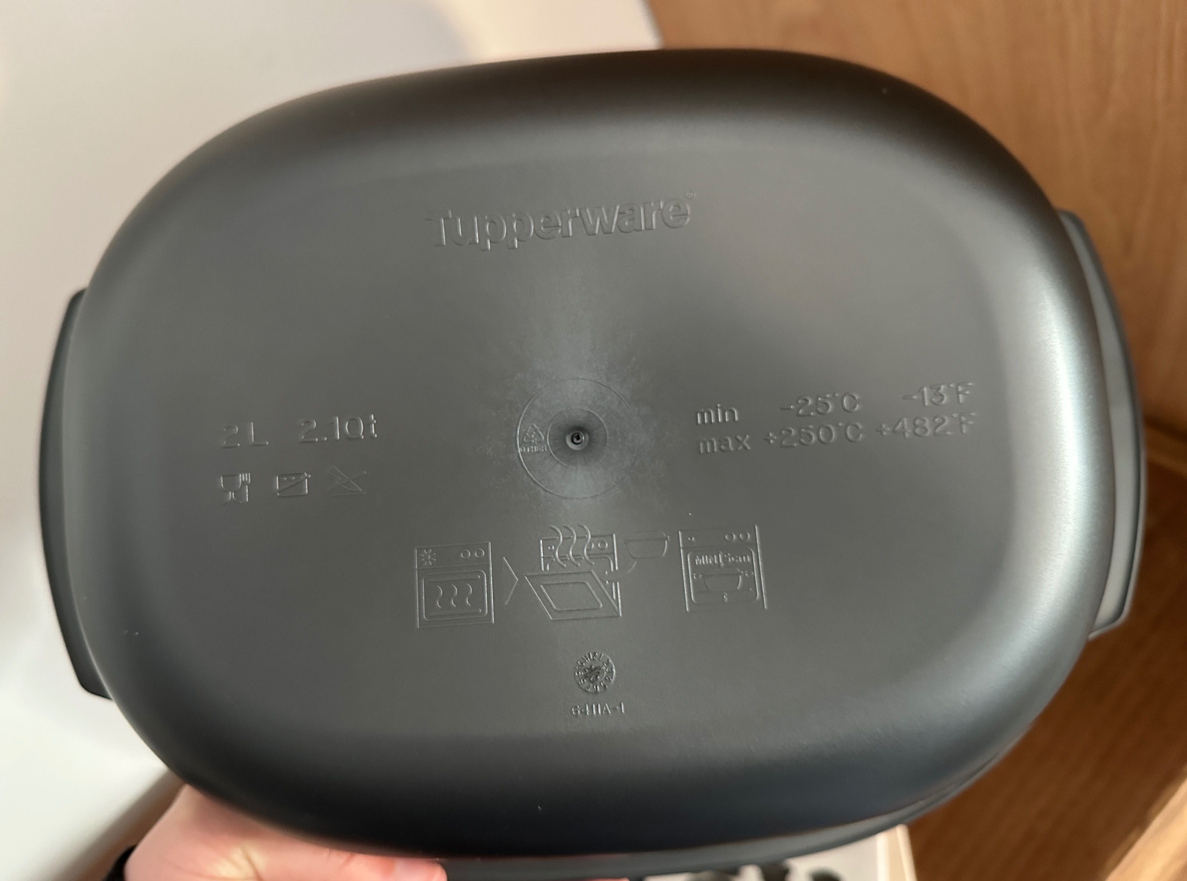 Ultra Pro 2L Tupperware