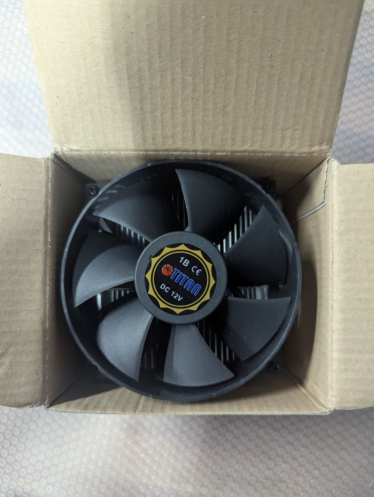 Процесорний кулер Titan DC-K8M925B/R