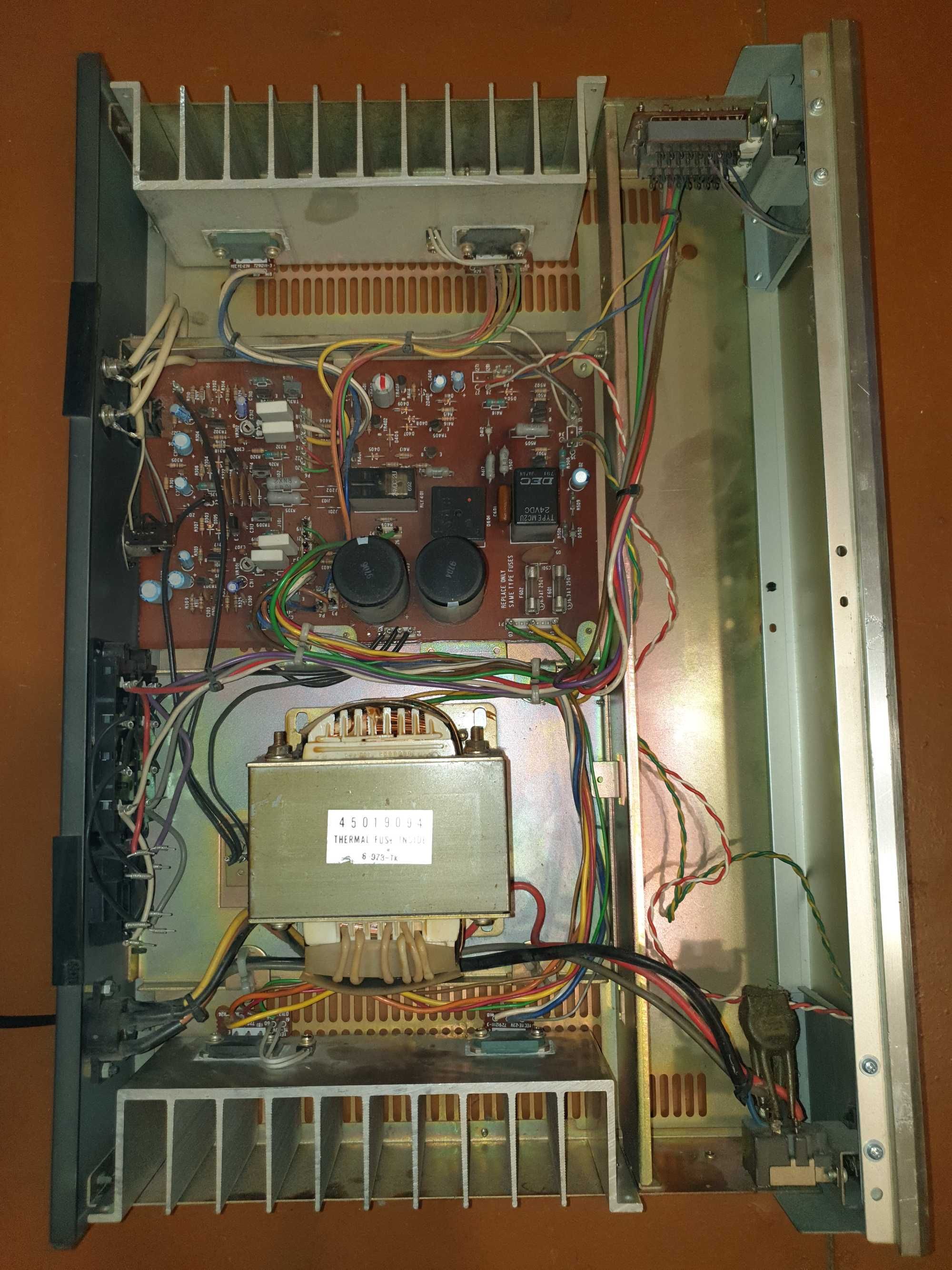 ITT HiFi 80 Power Amplifier teardown / inside / manual (1980-83)