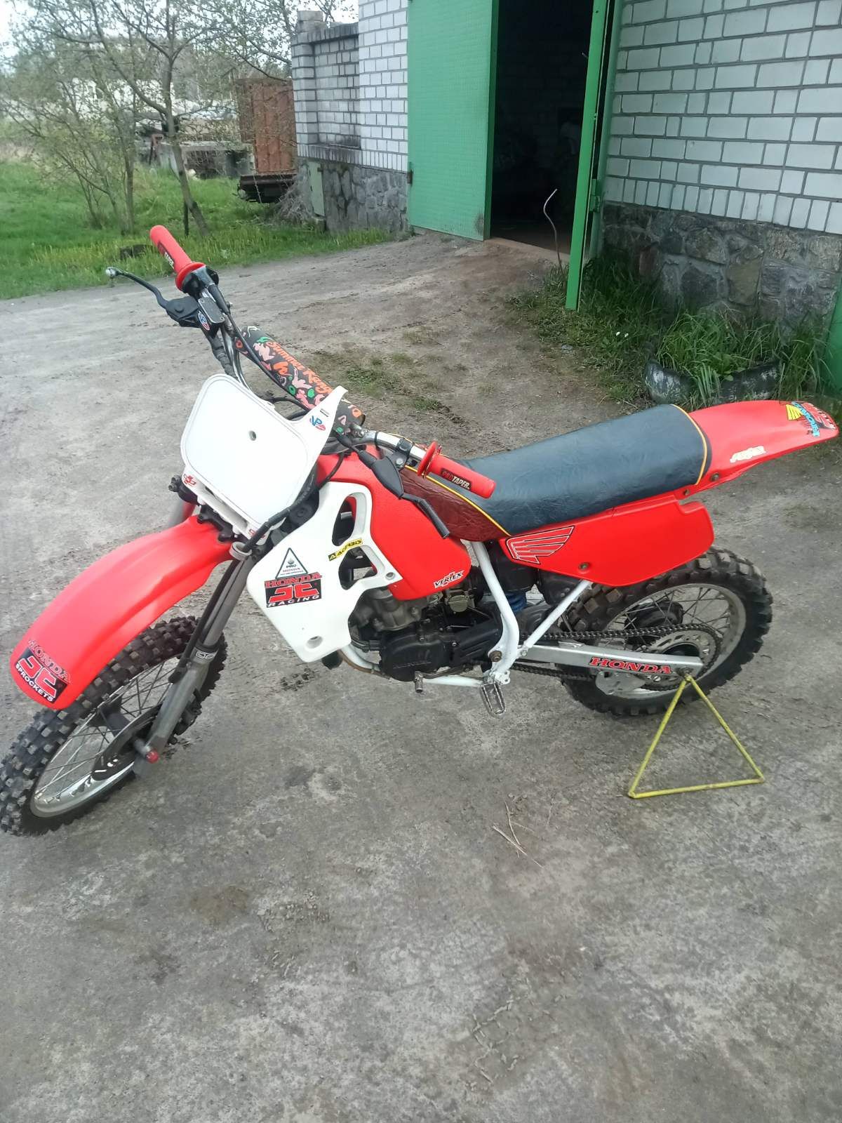 Мотоцикл Honda CR 85