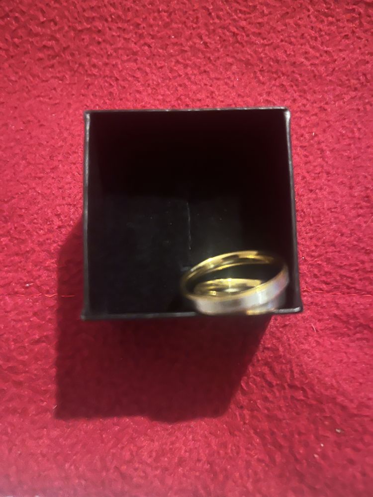 Conjunto de alianças de casal