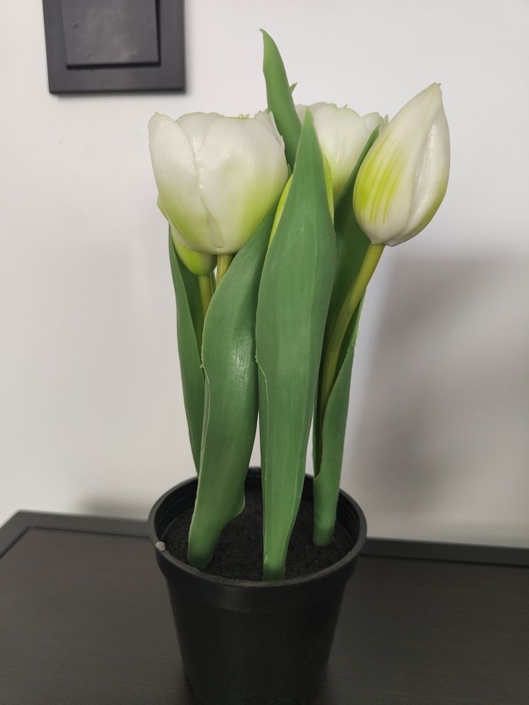 Tulipany w doniczce- sztuczne kwiaty