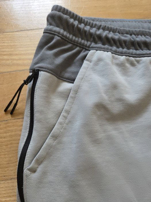 Dresy Nike Tech Fleece XS spodnie dresowe