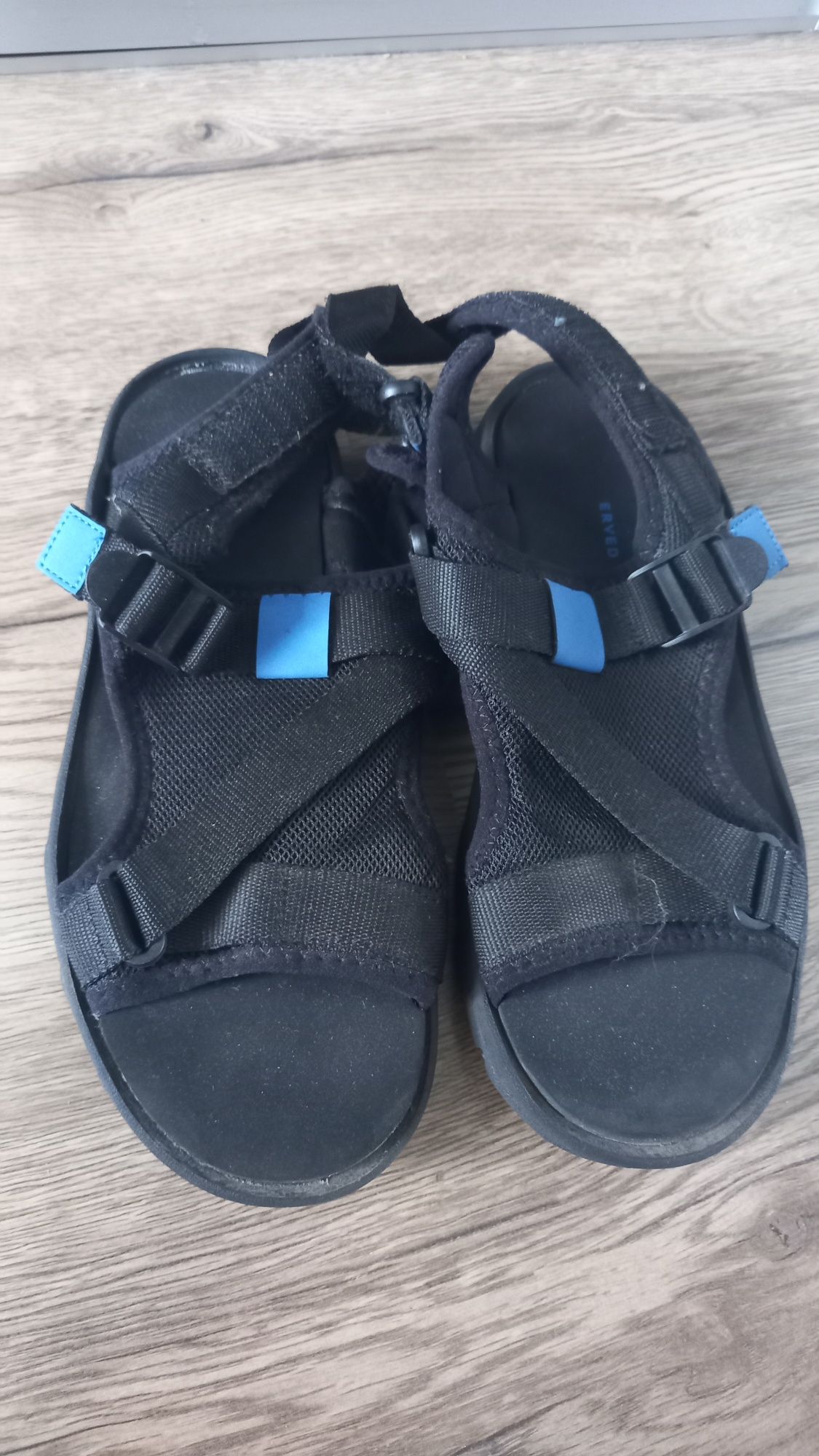 Sandały h&m stan bdb rozmiar 37