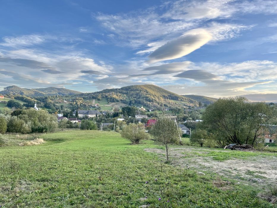 Будинок в Карпатах 180м2 + 0,2га + 20 км до Коломиї