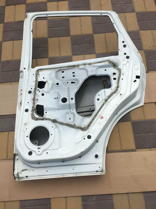 Дверь задняя правая Nissan Qashqai j10 Запчасти Шрот