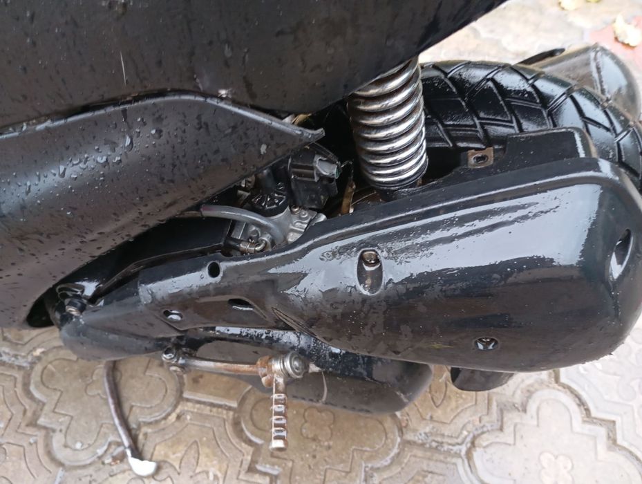 Продам по запчастинам хонда діо 35