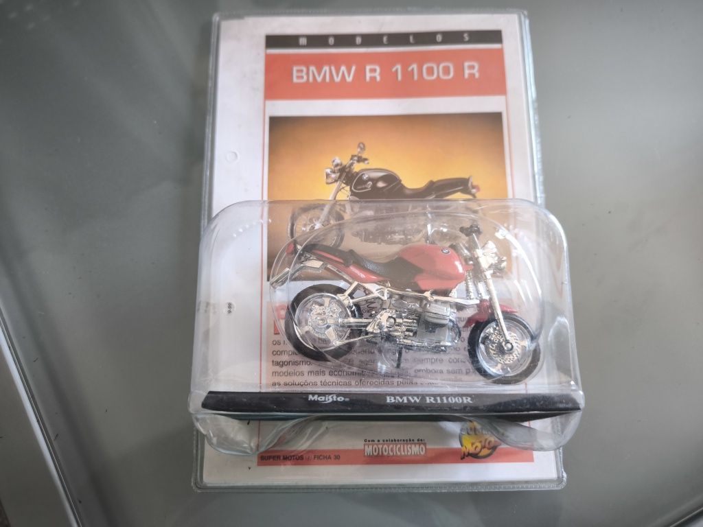 Miniatura BMW R 1100 R - Maisto (Escala 1:18)