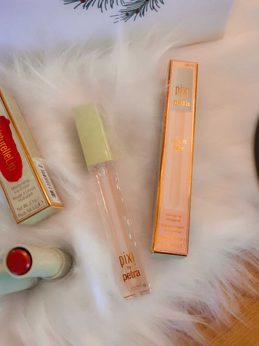 Zestaw prezentowy Pixi Beauty, kuferek z kosmetykami