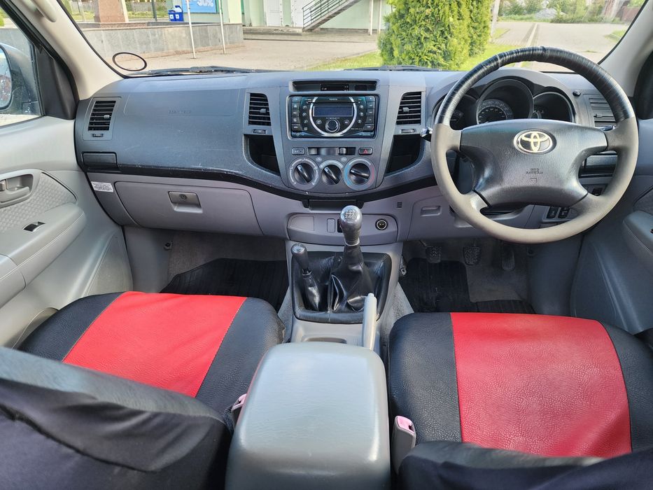 Toyota hilux 2.5 Diesel 2011 рік в Україні!
