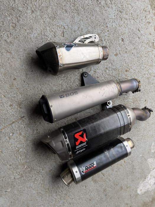 Acrapovich вихлоп , прямоток , банка