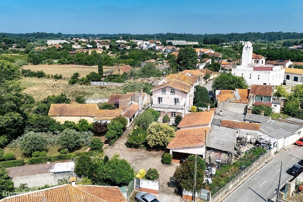 Moradia T4 para venda