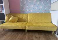 Żółta kanapa do pokoju dziecięcego