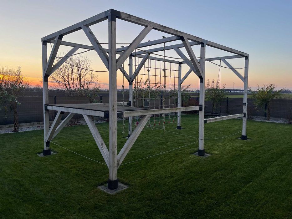 Plac zabaw , tor przeszkód, małpi gaj ,  DUŻY