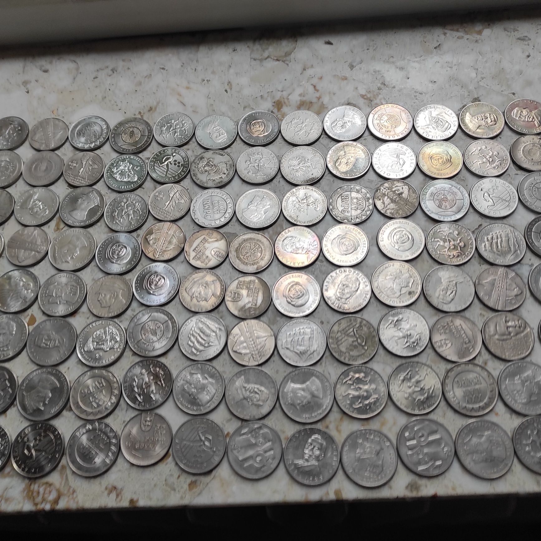 260 monety obrazkowych,w tym 130 króli