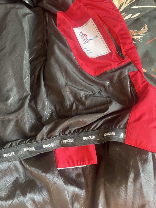 Moncler kurtka zimowa