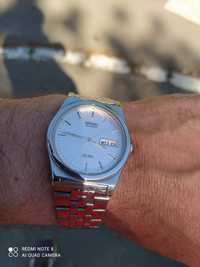 Seiko SQ 100 Quartz