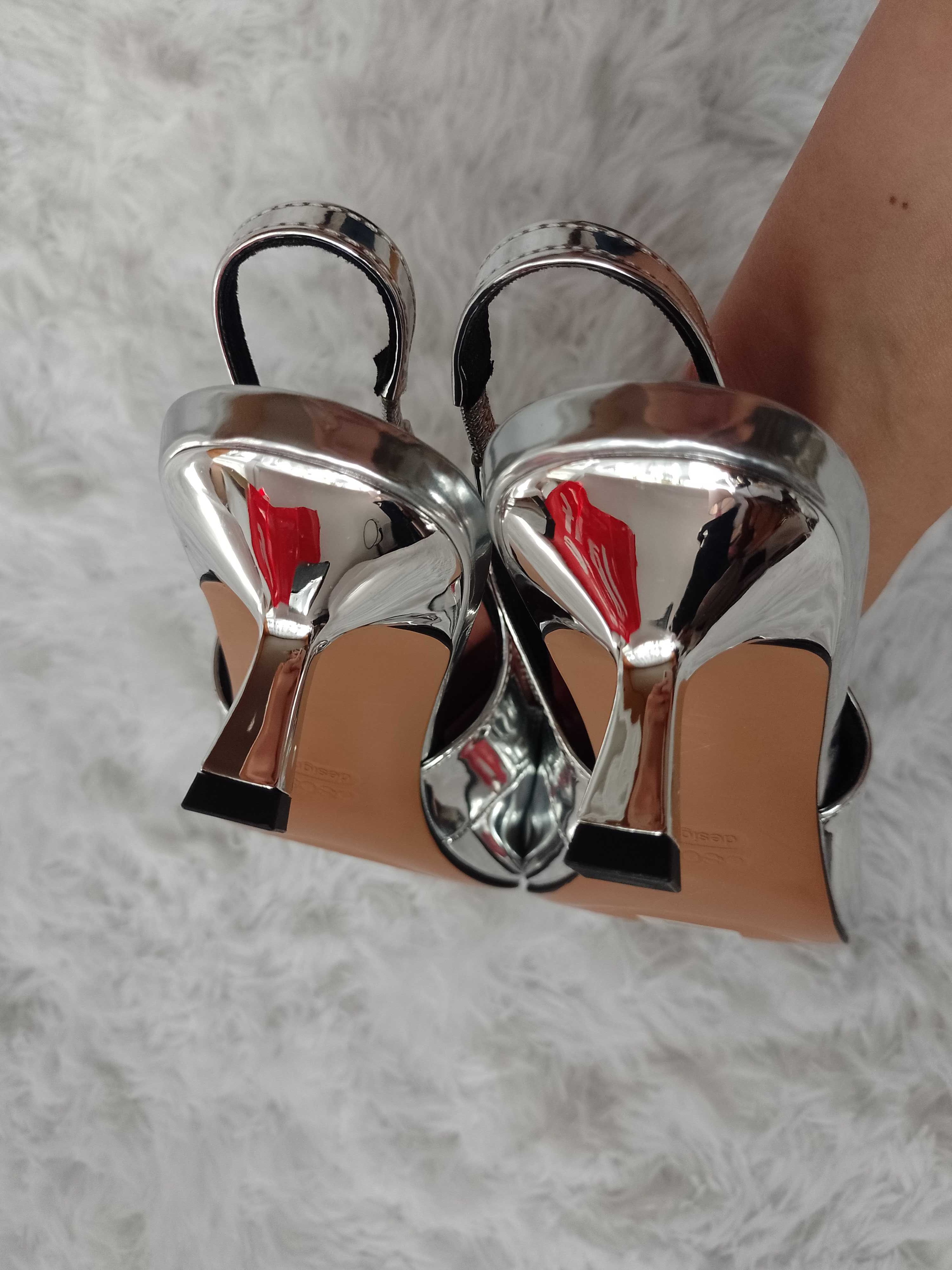 (39) ASOS/ Srebrne czółenka z odkrytą piętą z Londynu, NOWE