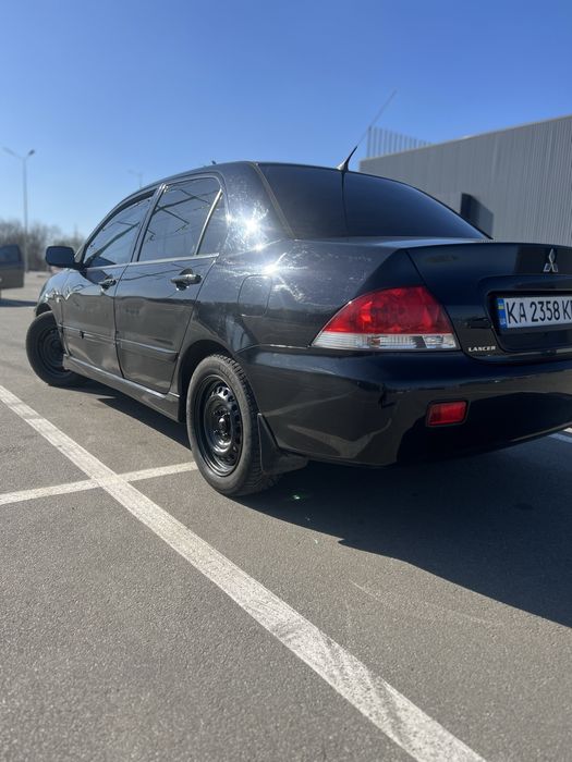 Mitsubishi ланер 9