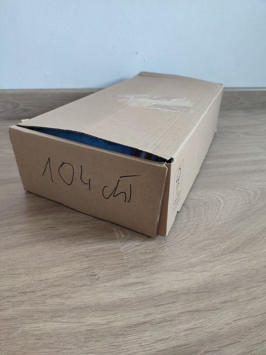 Ubranka dla chłopca r 104