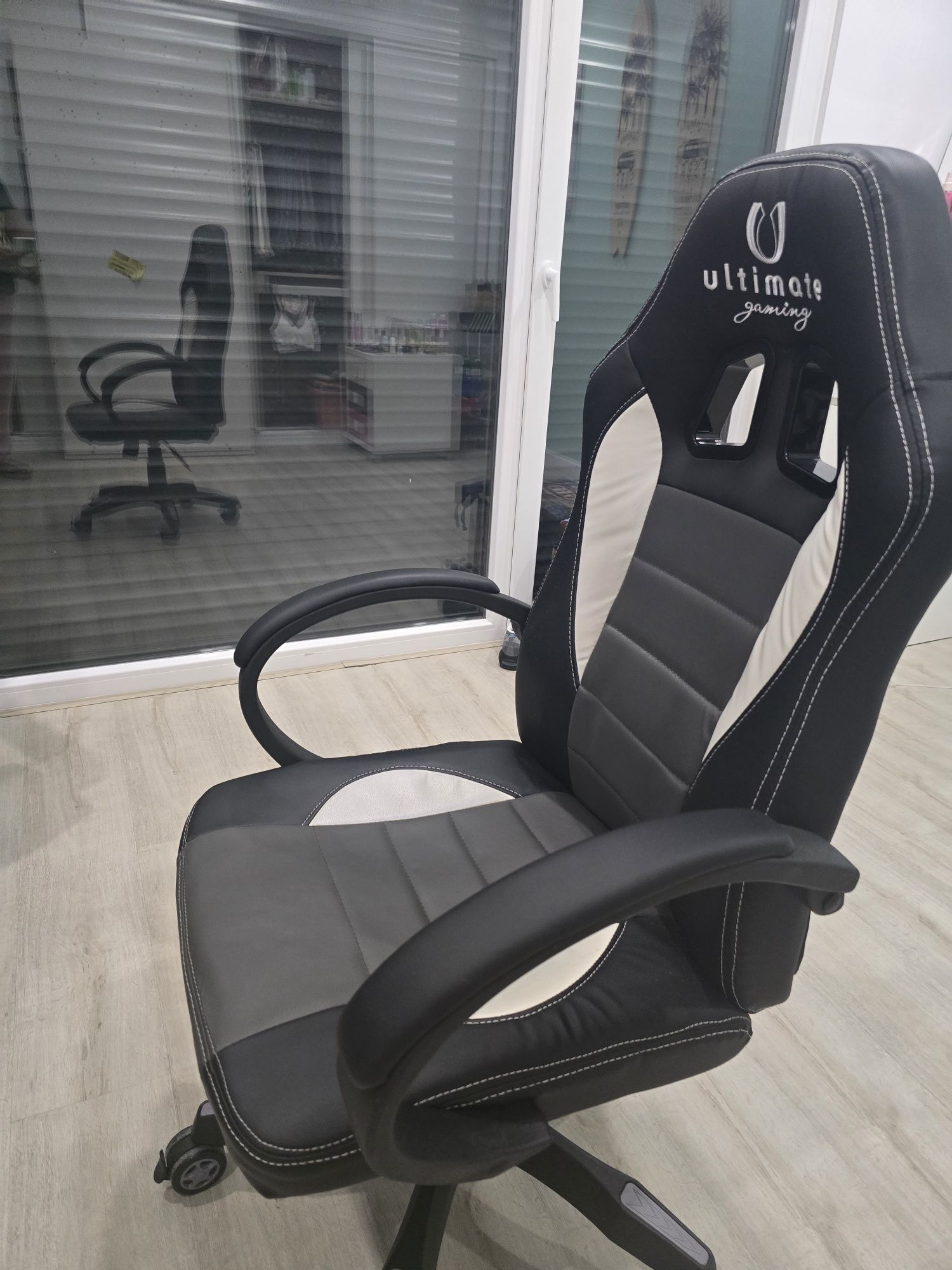 Cadeira gaming como nova