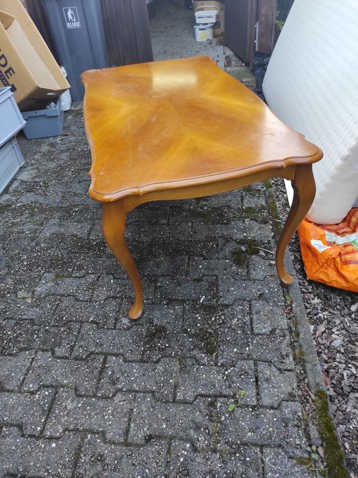 Sprzedam używaną ławę antyk w dobrym stanie,