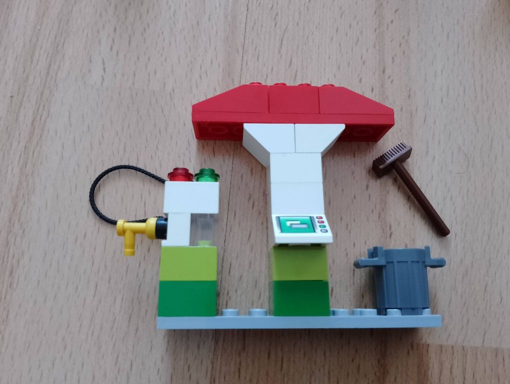 LEGO 5898 kompletny ładny stan