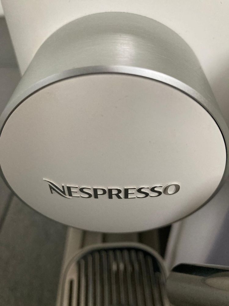Ekspres DeLonghi Nespresso Gran Lattissima EN640W