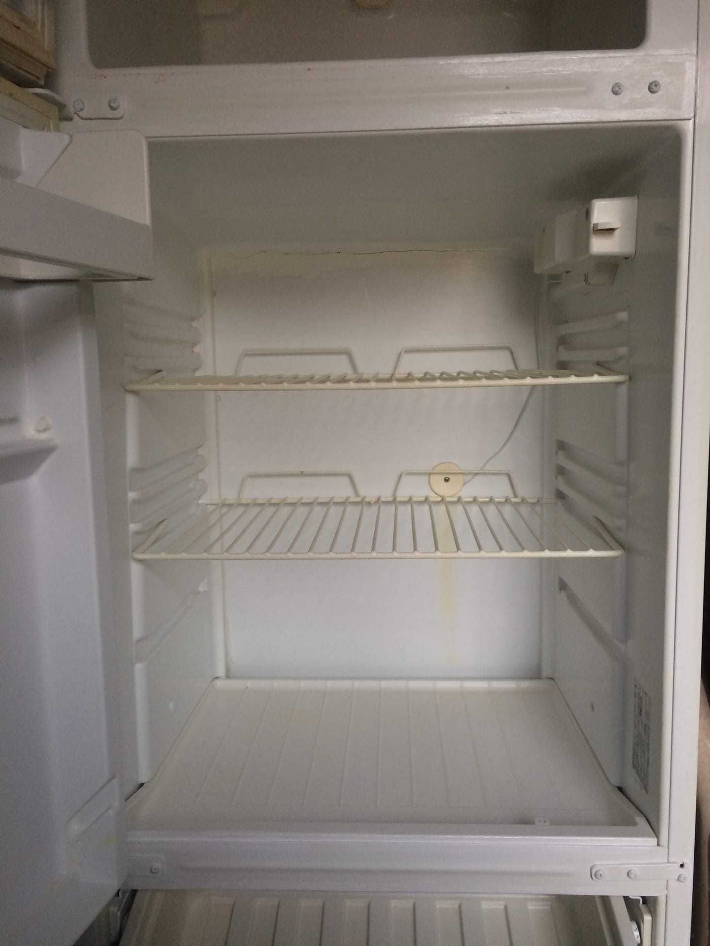 Холодильник Трехкамерный «Stinol-104» КШТ-315/80