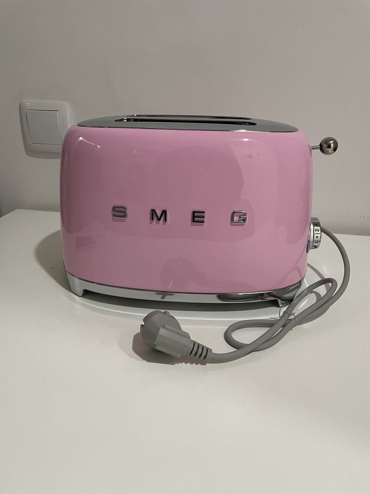 Torradeira SMEG Rosa  Nunca Usada TSF01PKEU