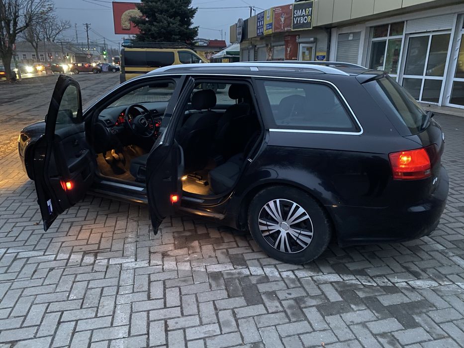 Ауді А4б7 2.0 дизель 6-ступка