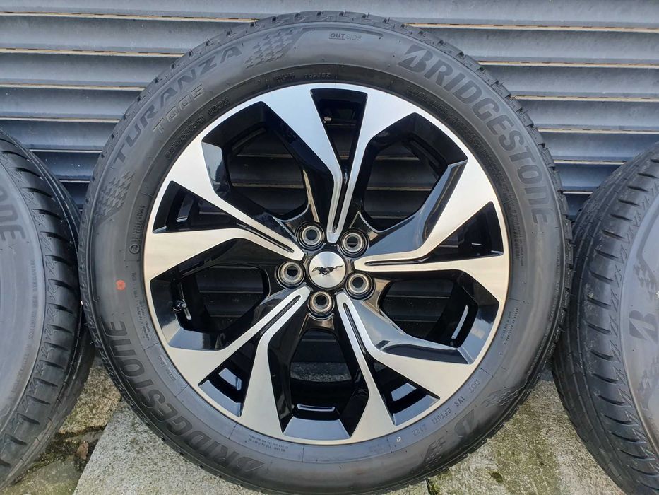 Oryginał koła 225/55R19 Ford Mustang 5x108 Bridgestone lato nowe