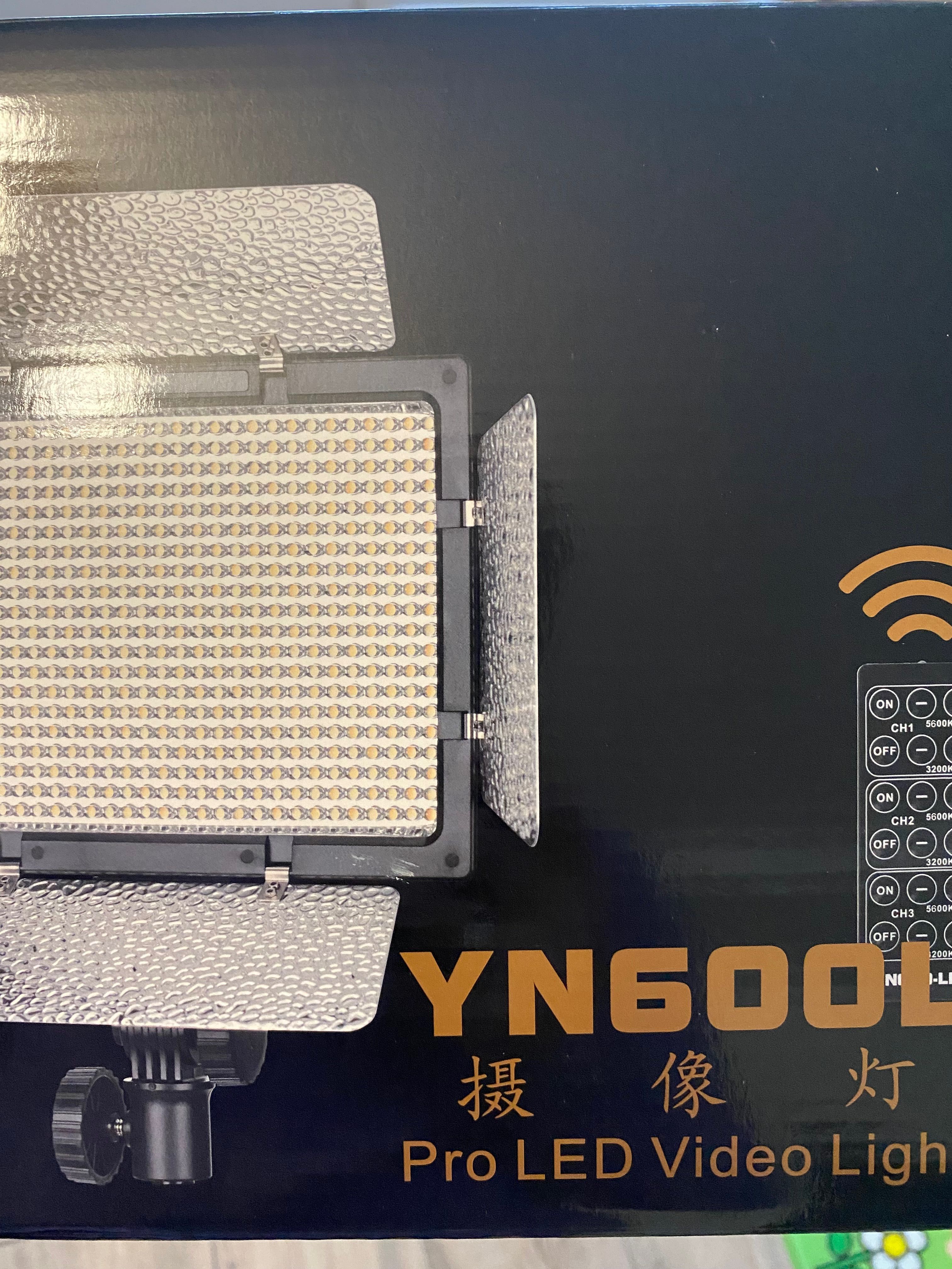 Lampa yongnuo YN600L mytoya