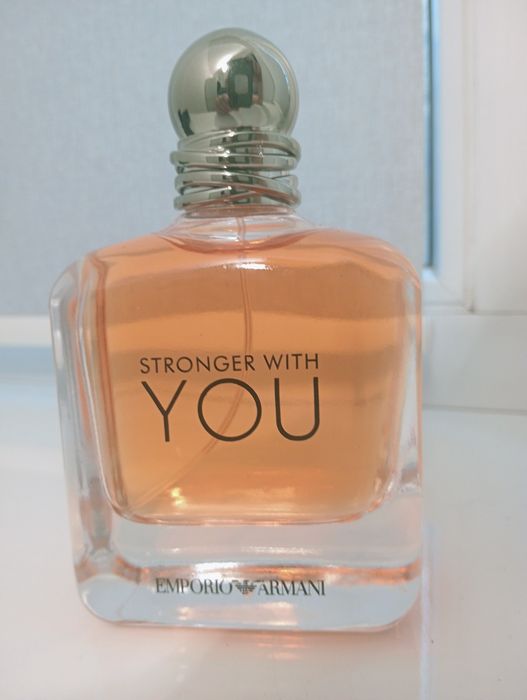 Чоловічий аромат Emporio Armani Stronger With You