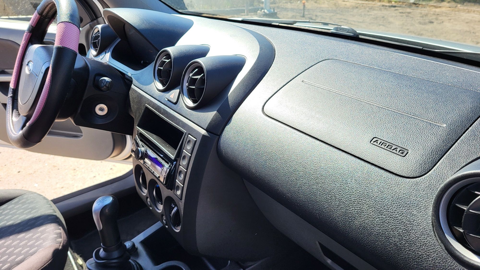 Ford fiesta zadbany 2 komplety kół klima