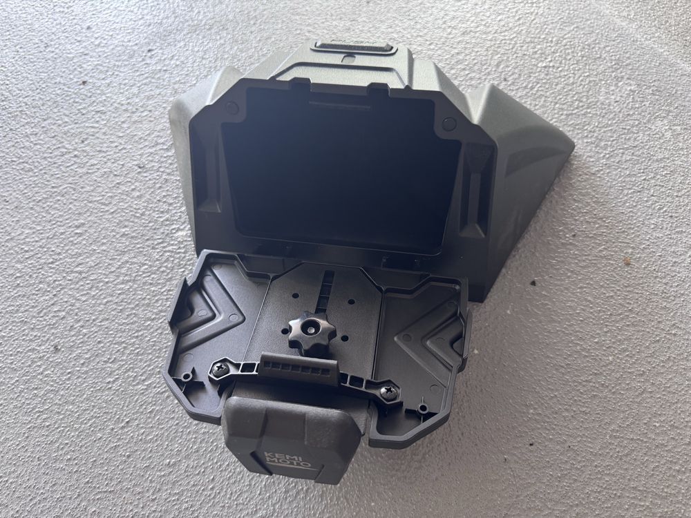 Mocowanie tabletu, telefonu Quad Buggy Can Am Kemi Moto