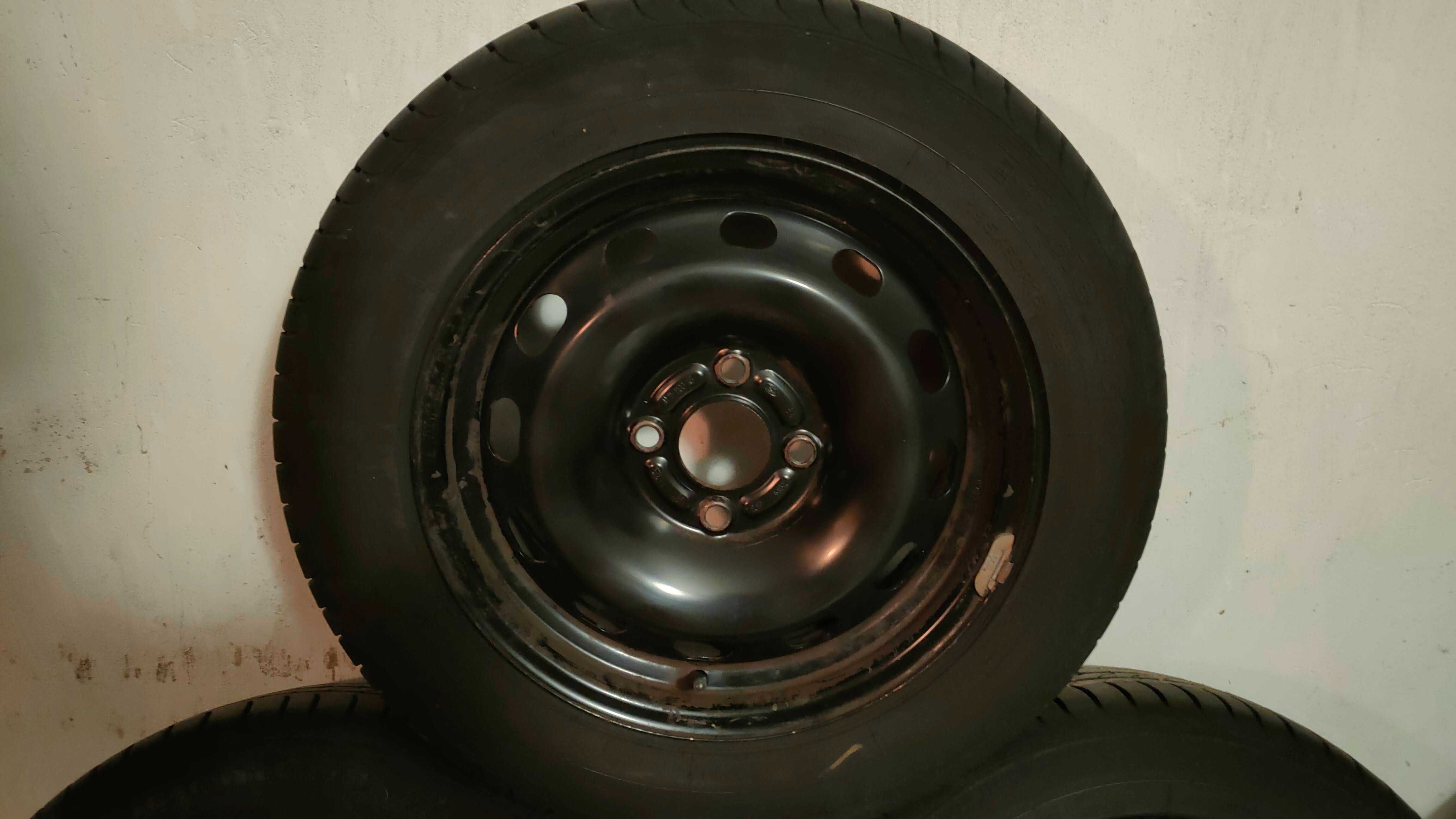 koła Ford 4x108, 195/60R15 czujniki TPMS, B-Max Fiesta; kołpaki