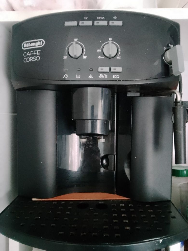 Máquina café De Longhi automática