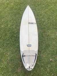 Prancha Surf - Pyzel Shadow 31L 6’0