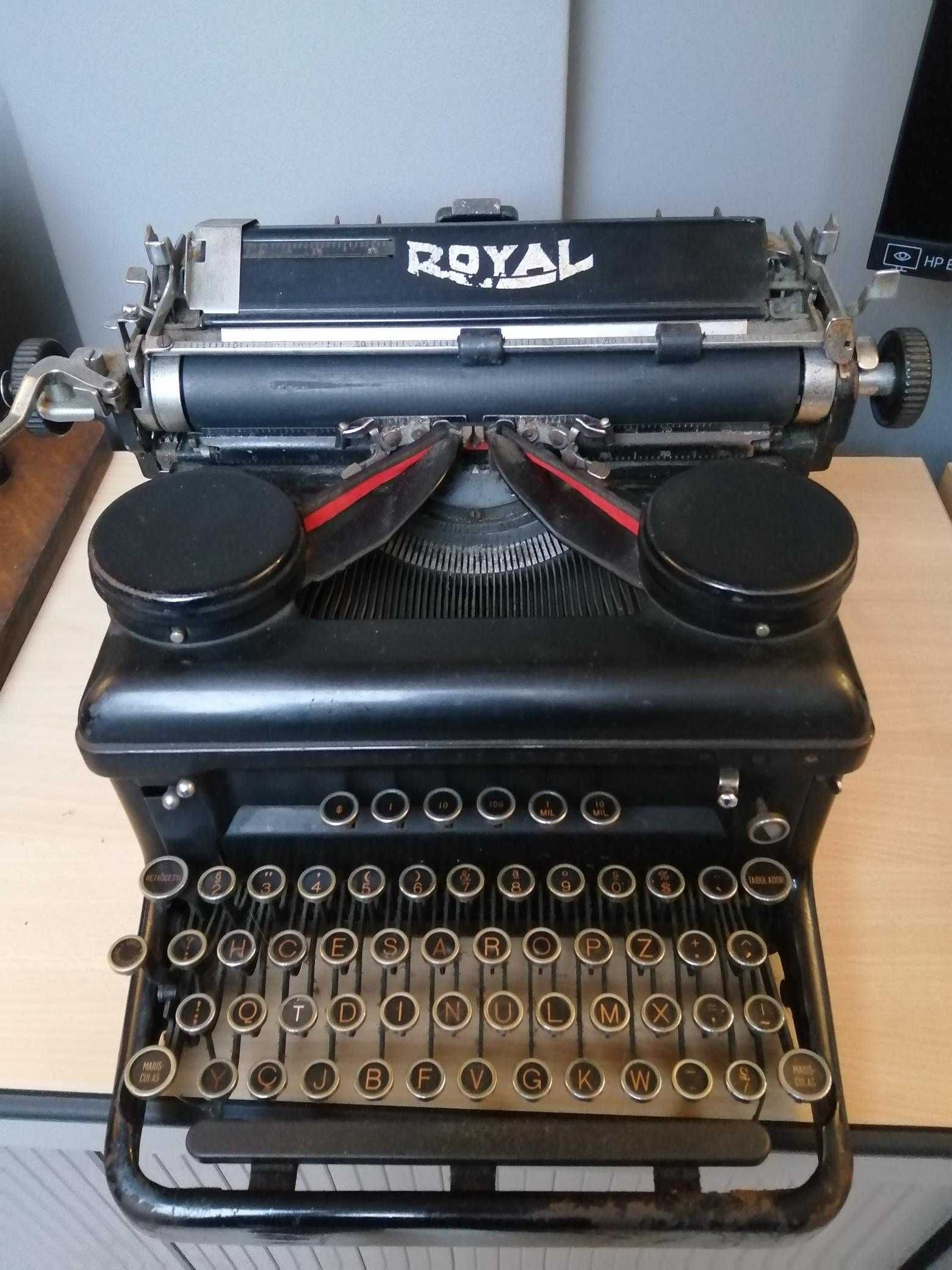 Máquina Escrever Royal