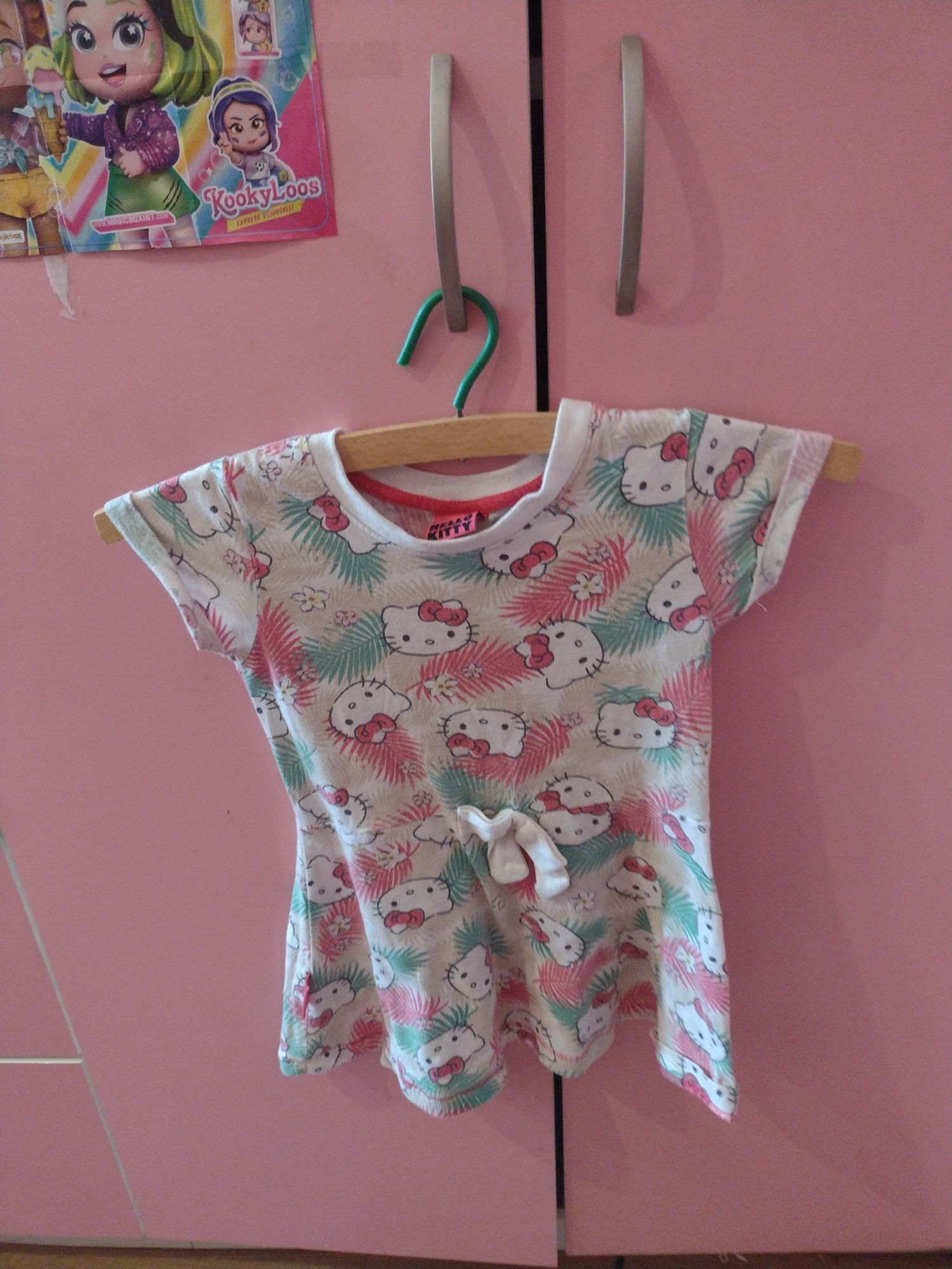 Sukienka dla dziewczynki z hello kitty