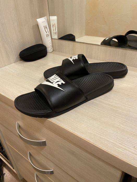 Тапки Шльопанці Nike Wmns Benassi