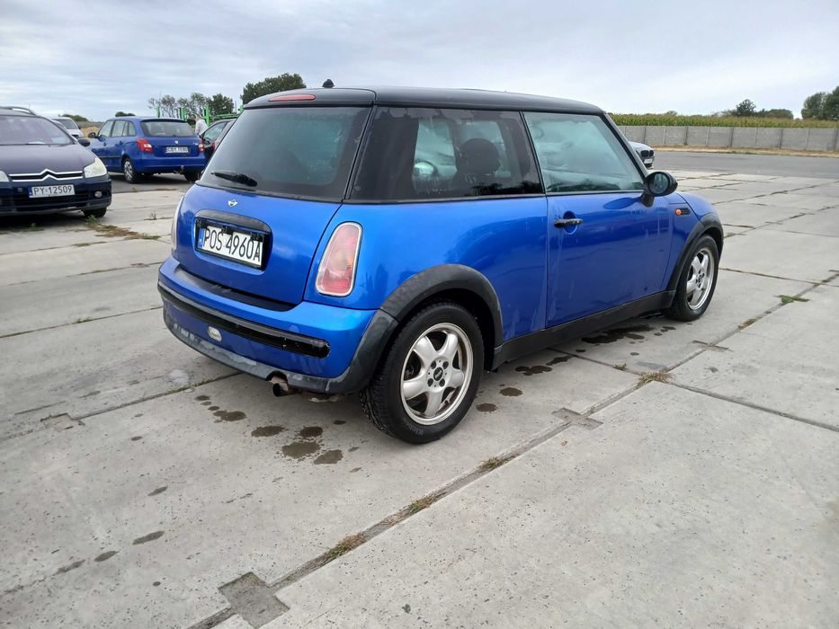Mini Cooper 1,6 benzyna