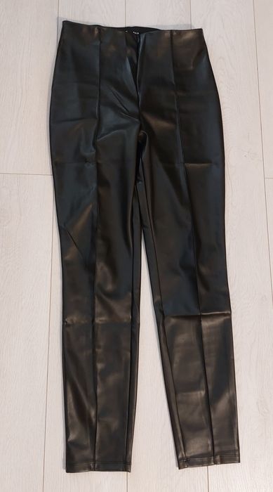 Nowe spodnie legginsy z ekoskóry Sinsay M 38