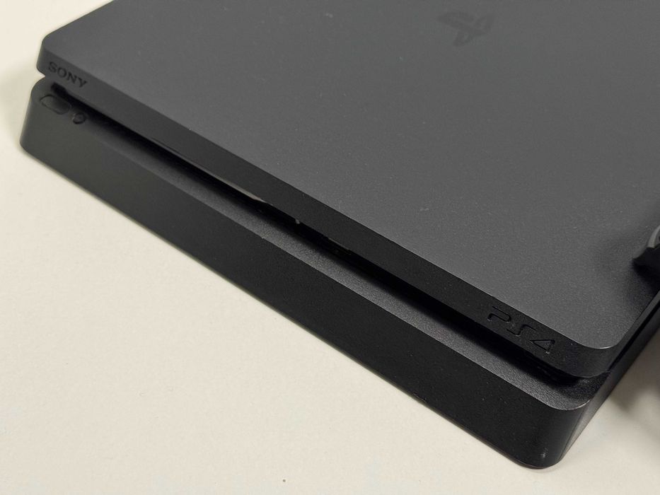 Konsola PlayStation 4 Slim PS4 Slim 1TB z Padem Super Stan