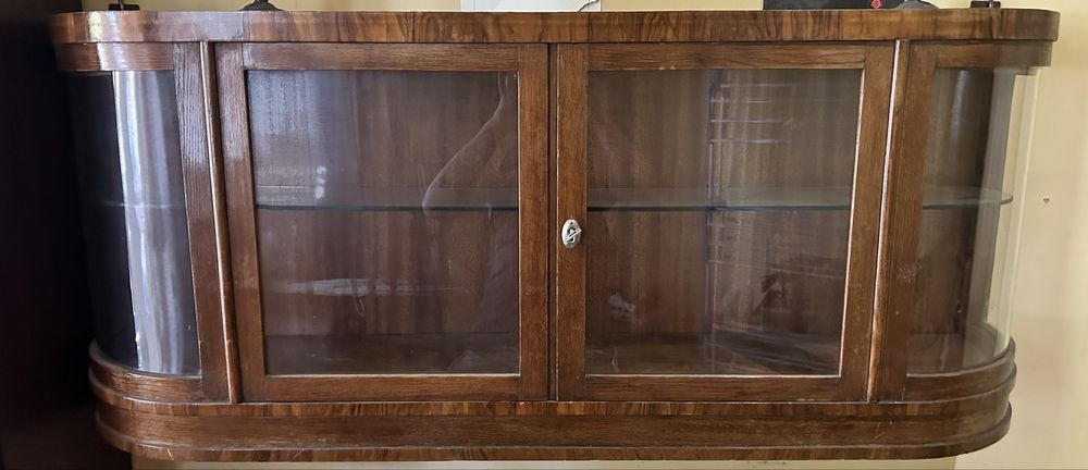 Wisząca witryna / kredens przeszklony – stylowy mebel vintage